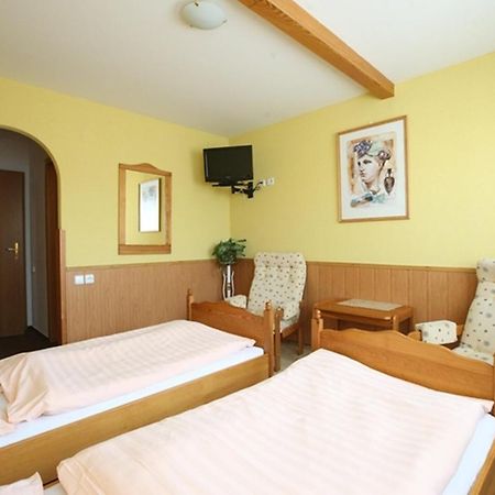 Hotel Solaster Garni Třebíč Dış mekan fotoğraf