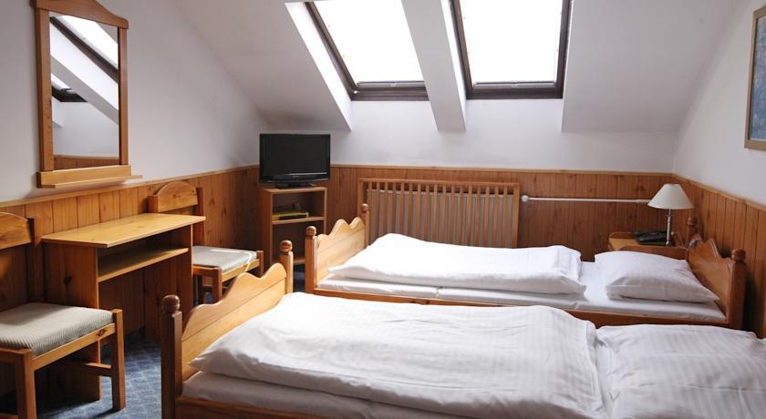 Hotel Solaster Garni Třebíč Dış mekan fotoğraf