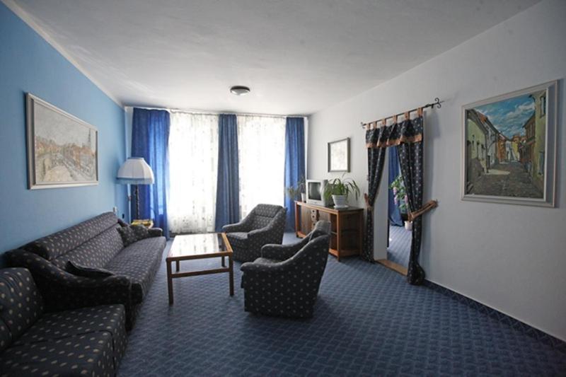 Hotel Solaster Garni Třebíč Dış mekan fotoğraf